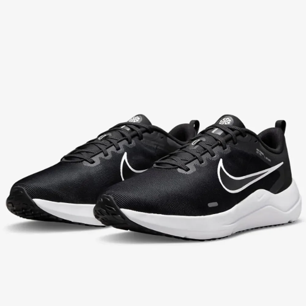 NWT Nike Downshifter 12 Extra Wide Men's Running Shoes Black/White US 8.5